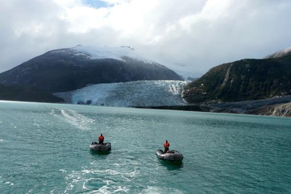 Zodiac Kreuzfahrt zum Kap Hoorn Australis Gletscher Patagonien Südamerika Chile Argentinien